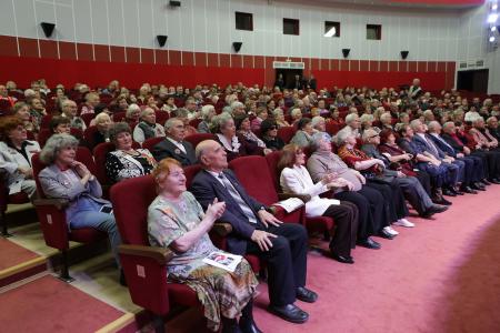 Г.А. Зюганов принял участие в концерте, посвященном Дню пожилого человека