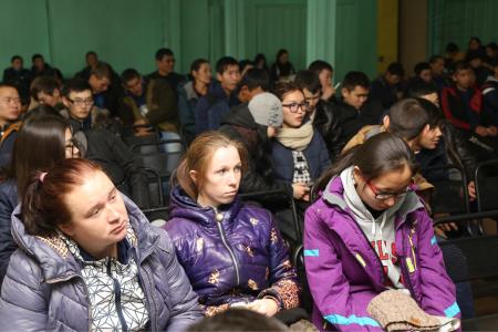 Коммунисты Тувинского рескома КПРФ побывали у студентов-аграрников