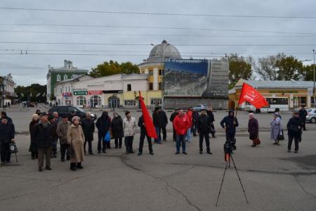 «Не забудем, не простим!». Митинг вологодских коммунистов