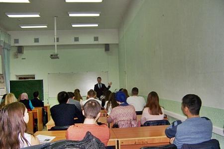 Казань. Депутат-коммунист Артём Прокофьев провёл встречу со студентами факультета муниципального и государственного управления