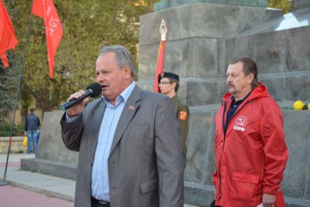 «Не забудем, не простим». Митинг севастопольских коммунистов, посвящённый расстрелу Верховного Совета