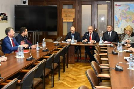 Депутаты фракции КПРФ в Госдуме встретились с министром финансов
