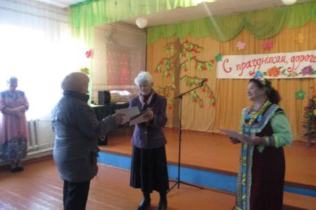 Алтайский край. Коммунисты Бийского района приняли участие в мероприятиях месячника пожилого человека
