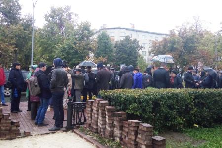 Брусчаткой по протестующим! Ульяновцы требуют отставки губернатора Морозова
