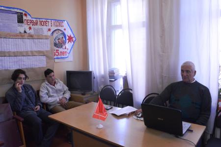 Калуга. Коммунисты и комсомольцы провели занятие в политклубе на тему "Белый террор в России"