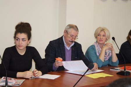 Ставропольский край. В городе Минеральные воды коммунисты провели круглый стол, посвященный 100-летию Великого Октября