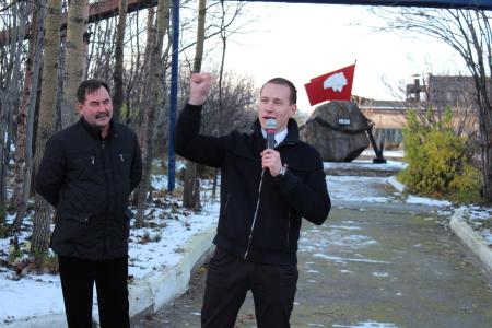 Первый секретарь Санкт-Петербургского городского комитета ЛКСМ РФ Егор Михайлов принял участие в открытии капсулы «комсомольцам 2017 года»