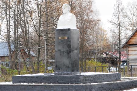 Костромская область. Памятник Ленину отремонтировали к юбилею Октября