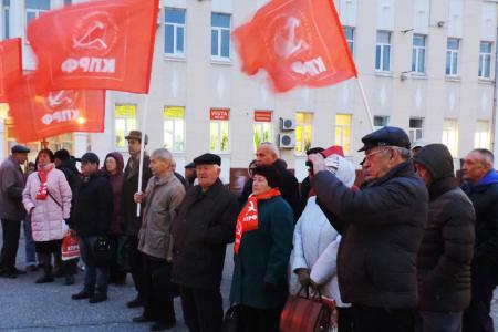 Память о героизме защитников Верховного Совета живет в наших сердцах. Митинг в городе Иваново