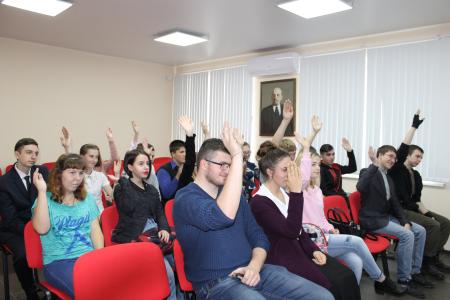 В Кемеровской области прошла областная комсомольская конференция и встреча с комсомольским активом Кузбасса