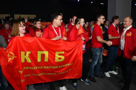 Г.А. Зюганов посетил церемонию открытия XIX Всемирного фестиваля молодежи и студентов