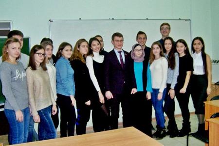 Казань. Депутат-коммунист Артём Прокофьев провёл встречу со студентами факультета муниципального и государственного управления