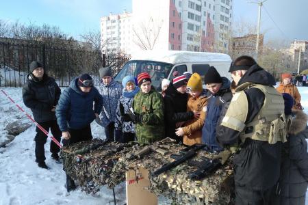 В городе Чебаркуль Челябинской области спортклуб КПРФ провел военно-спортивную игру «Зарница»