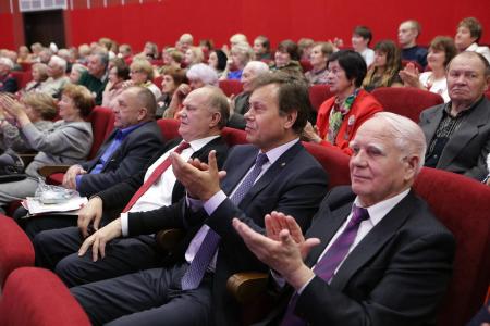 Г.А. Зюганов принял участие в концерте, посвященном Дню пожилого человека