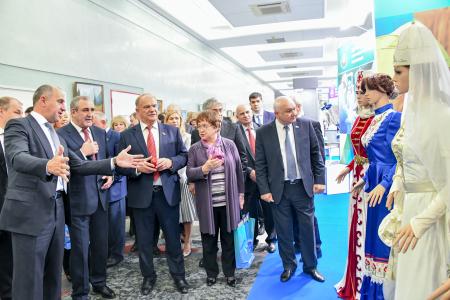 «Они первыми услышат голос Вселенной». Г.А. Зюганов выступил на открытии выставки, посвященной Карачаево-Черкесской Республике