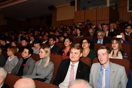 В Москве прошел праздничный концерт, посвященный 99-летию ВЛКСМ