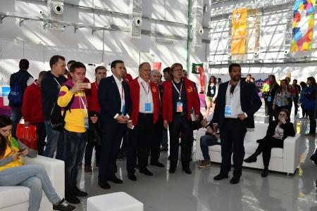 Г.А. Зюганов посетил церемонию открытия XIX Всемирного фестиваля молодежи и студентов