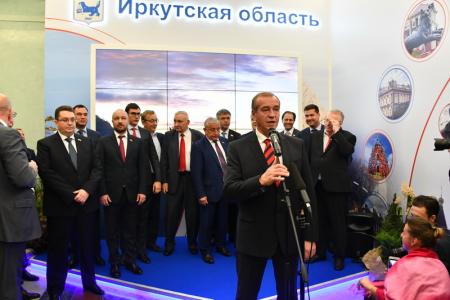 «Главное сокровище нашей державы». Г.А. Зюганов и С.Г. Левченко открыли в Госдуме выставку, посвященную юбилею Иркутской области