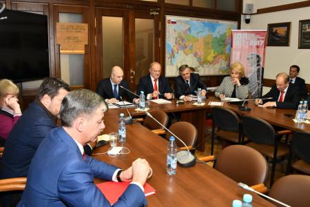 Депутаты фракции КПРФ в Госдуме встретились с министром финансов