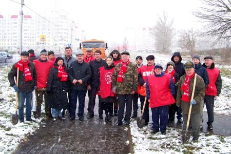 В Орле заложили аллею в честь 100-летия Великой Октябрьской социалистической революции