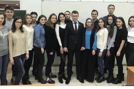 Казань. Депутат-коммунист Артём Прокофьев провёл встречу со студентами факультета муниципального и государственного управления