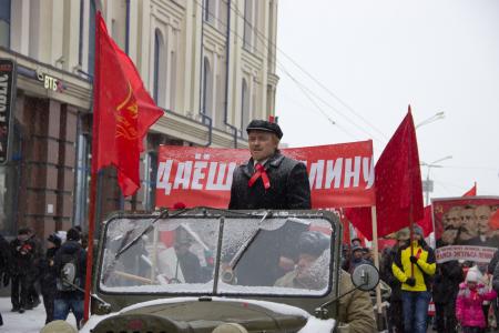 В Томске 100-летие Революции отметили демонстрацией и митингом