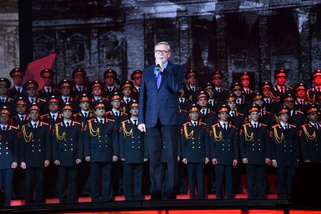 Выступление Г.А. Зюганова на торжественном вечере в концертном зале «Россия», посвященном 100-летию Великого Октября. Видео
