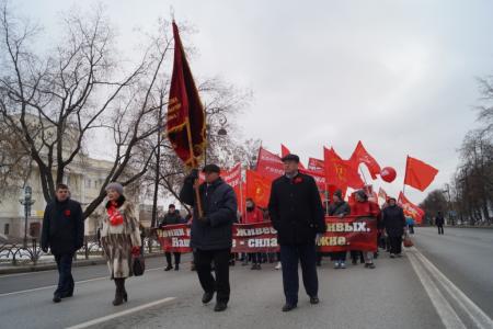 В Тюмени в демонстрации и митинге приняли участие 1500 человек