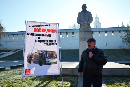 Астраханские коммунисты высказались за сохранение троллейбусов