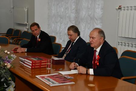 Начался рабочий визит Г.А. Зюганова в городе-герое Ленинграде