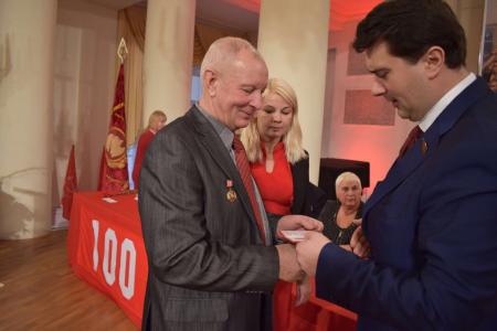 Тульский обком КПРФ провел торжественное собрание в честь 100-летия Великого Октября