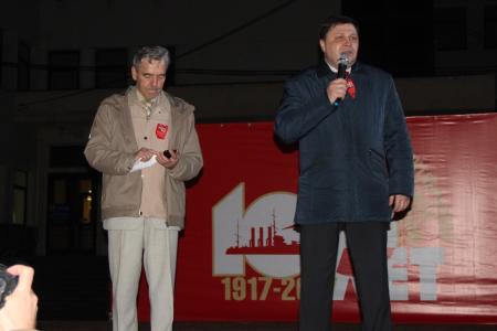 В Челябинске прошёл митинг, посвященный 100-летнему юбилею Великого Октября 