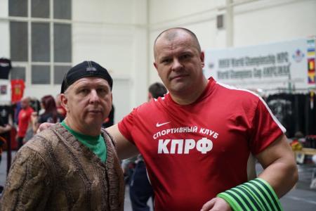 Атлет спортклуба КПРФ стал чемпионам мира в силовом жиме! Победа посвящена 100-летию Октябрьской Революции