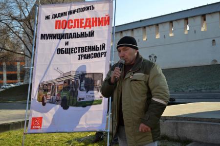 Астраханские коммунисты высказались за сохранение троллейбусов