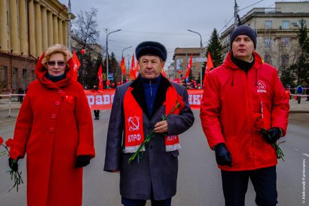 В Красноярске состоялись демонстрация и митинг КПРФ