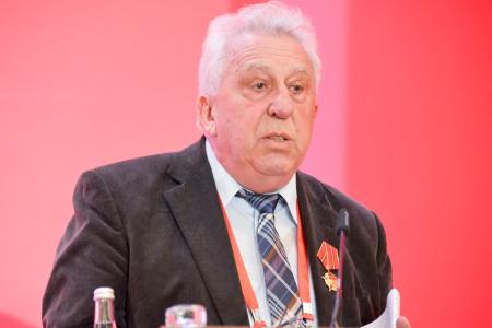В Москве открылся международный форум левых сил «Октябрь 1917-го - прорыв к социализму!»