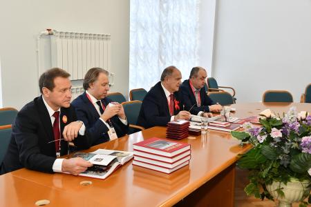 Начался рабочий визит Г.А. Зюганова в городе-герое Ленинграде