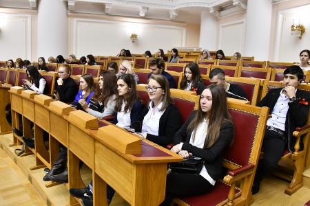 Начался рабочий визит Г.А. Зюганова в городе-герое Ленинграде