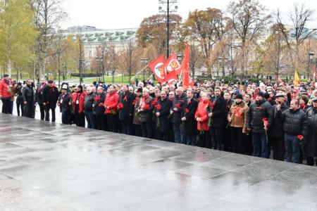Ничто не перечеркнет значение и величие Октября