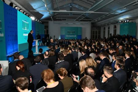 В заключительный день Всероссийского молодежного форума Государственной Думы Г.А. Зюганов встретился с его участниками