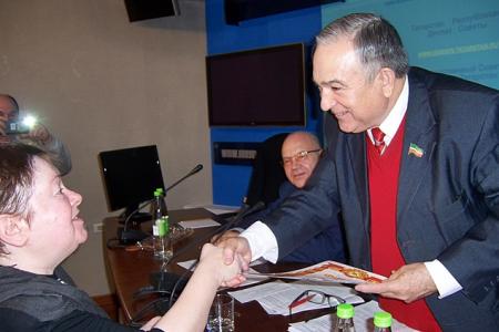 Руководитель фракции КПРФ в Госсовете Татарстана Хафиз Миргалимов провёл пресс-конференцию  для представителей республиканских СМИ