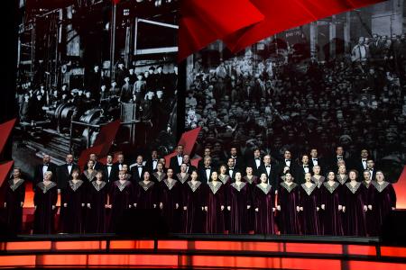 Выступление Г.А. Зюганова на торжественном вечере в концертном зале «Россия», посвященном 100-летию Великого Октября. Видео