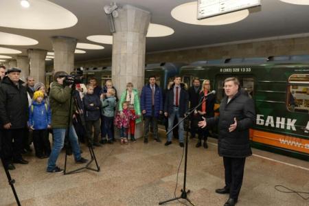 В Новосибирске запущен вагон-музей «Улицы Революции»