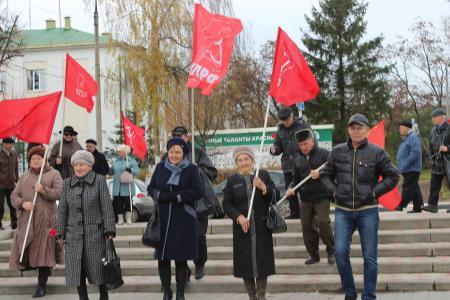 Тульская область. Коммунисты продолжают проводить автопробеги в честь 100-летней годовщины Великого Октября