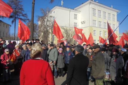 Революционный держим шаг! 100-летие Октября в Иркутске