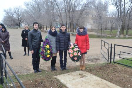 Коммунисты Калмыкии приняли участие в торжествах, посвящённых 75-летию освобождения села Уманцево