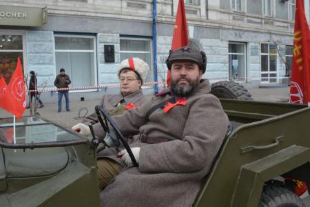 В Красноярске состоялись демонстрация и митинг КПРФ