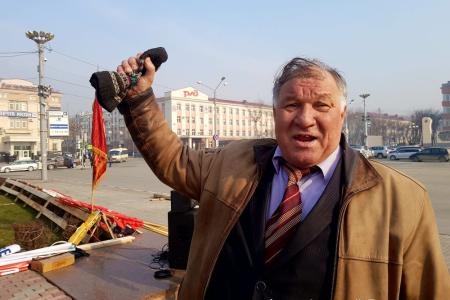 Столетие Великой Октябрьской социалистической революции отметили в Южно-Сахалинске
