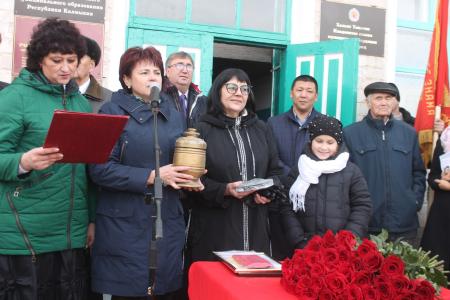 Калмыкия. В Малодербетовском районе отметили 75-ую годовщину освобождения от немецко-фашистских захватчиков
