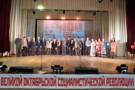 В Оренбурге состоялись награждение ветеранов и праздничный концерт